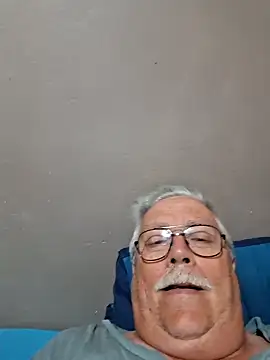 Snapshot of NawtyB1965 chatting on 10/05/25, 04:11 NawtyB1965 online show from 10/05/25, 04:11