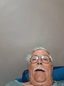 Snapshot of NawtyB1965 chatting on 10/06/25, 03:37 NawtyB1965 online show from 10/06/25, 03:37