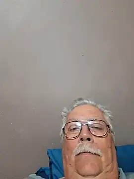 Snapshot of NawtyB1965 chatting on 11/08/25, 03:29 NawtyB1965 online show from 11/08/25, 03:29