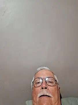 Snapshot of NawtyB1965 chatting on 02/28/26, 04:13 NawtyB1965 online show from 02/28/26, 04:13