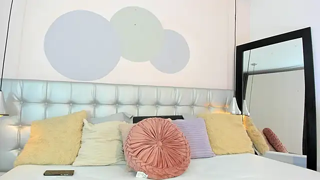 Axel brunette1 online show from 03/13/25, 08:00