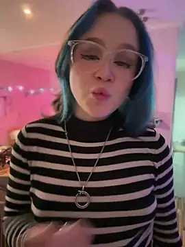 MaddisonHaas online show from 02/17/25, 12:21