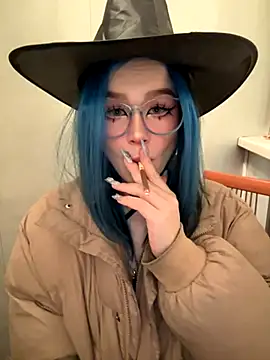 MaddisonHaas online show from 10/31/25, 11:17