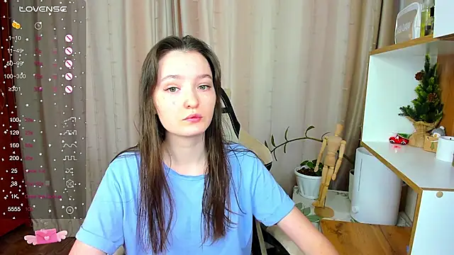 Fairyy Moon online show from 01/15/25, 09:45