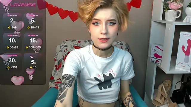 Snapshot of Angel_Jules chatting on 02/15/25, 04:03 Angel Jules online show from 02/15/25, 04:03