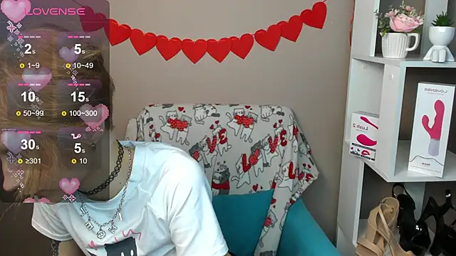 Snapshot of Angel_Jules chatting on 02/16/25, 04:09 Angel Jules online show from 02/16/25, 04:09