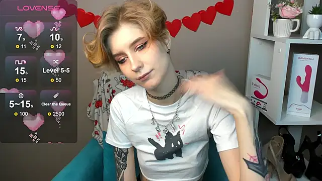 Snapshot of Angel_Jules chatting on 02/17/25, 04:09 Angel Jules online show from 02/17/25, 04:09