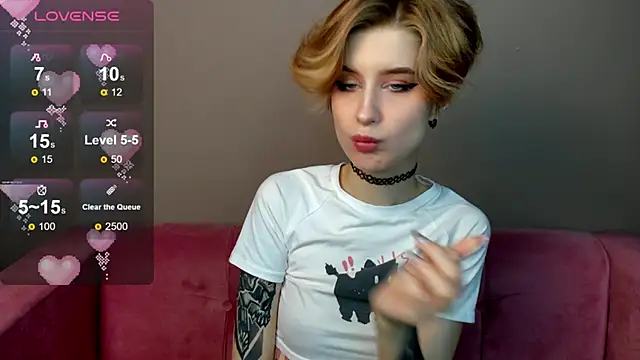 Snapshot of Angel_Jules chatting on 03/10/25, 12:51 Angel Jules online show from 03/10/25, 12:51