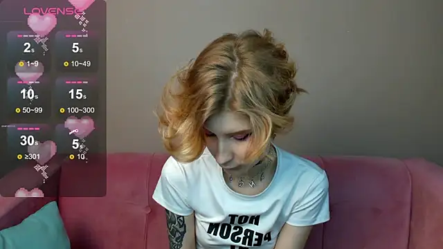 Snapshot of Angel_Jules chatting on 03/15/25, 04:02 Angel Jules online show from 03/15/25, 04:02