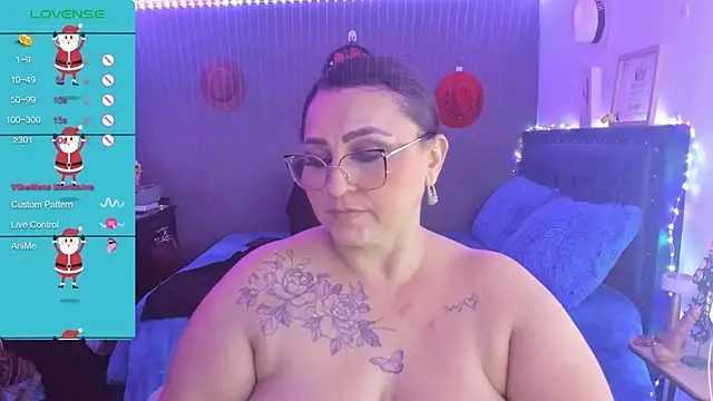 Ivonnee   online show from 12/15/24, 10:07