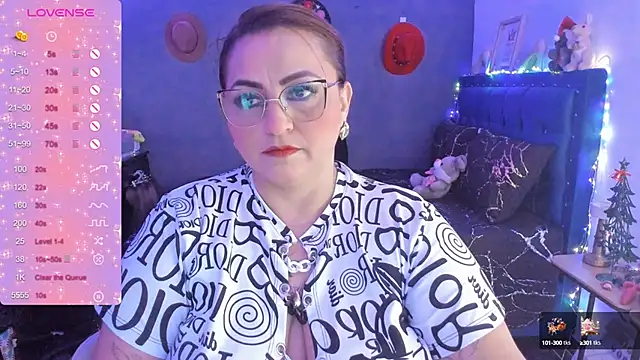 Ivonnee   online show from 01/05/25, 03:00