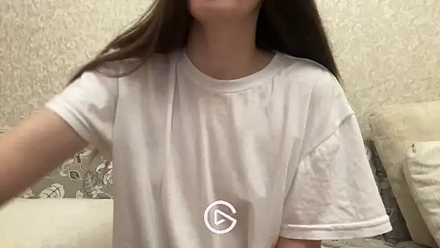 Effi 18 online show from 12/14/24, 11:45