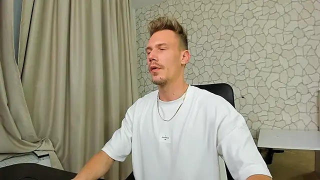 MateoBenjaminX online show from 12/14/24, 01:06