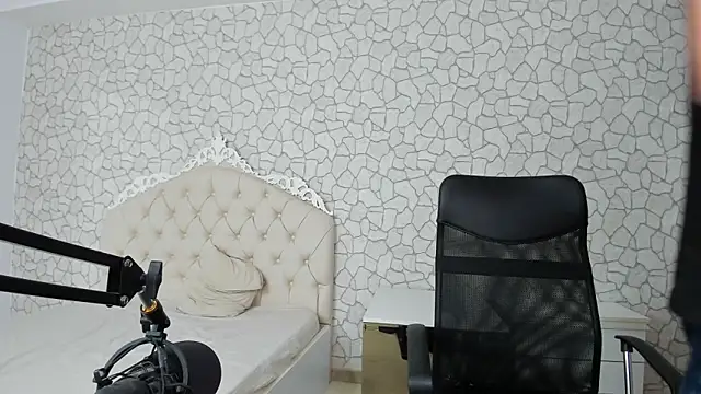 MateoBenjaminX online show from 12/22/24, 08:03