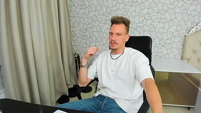 MateoBenjaminX online show from 01/28/25, 06:17