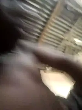 Snapshot of redishxxx chatting on 12/04/24, 10:02 redishxxx online show from 12/04/24, 10:02