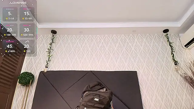 sandy rivas online show from 10/03/25, 01:19