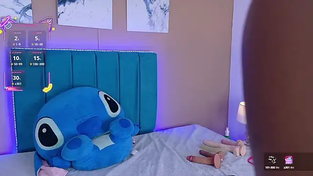 ahvi ebony online show from 10/09/25, 01:42