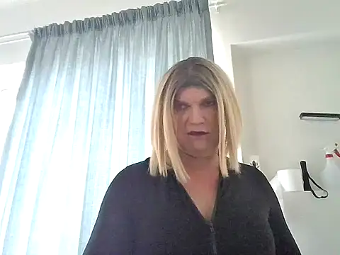 Snapshot of Leila1965 chatting on 11/08/25, 05:29 Leila1965 online show from 11/08/25, 05:29