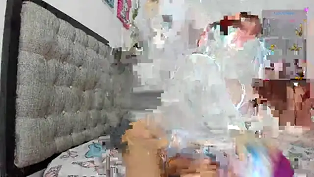 emi henao online show from 01/13/26, 07:52