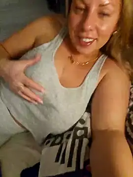 Sparkle2206 online show from 11/30/25, 01:20