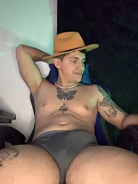 Aangelhot online show from 01/06/25, 04:58