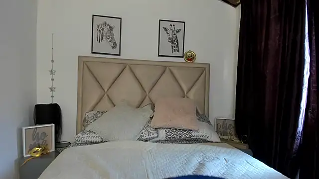 MonyCassius online show from 11/28/25, 01:03