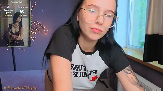 KarolinaBlacks online show from 06/24/26, 12:04