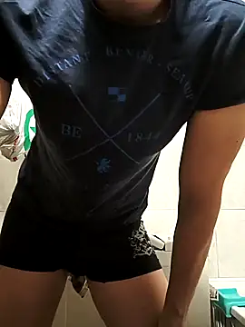 petibacsi96 online show from 01/15/25, 03:07