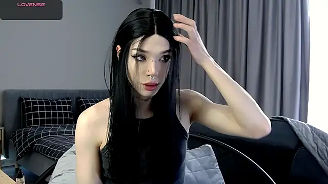 Dasha M online show from 11/18/25, 06:51