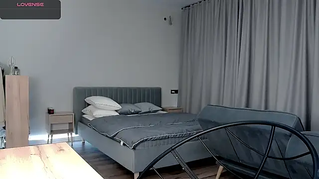 Dasha M online show from 11/21/25, 07:23