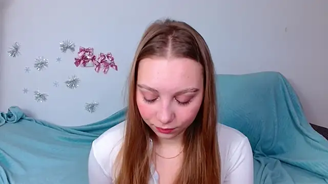 bellaa love  online show from 02/09/26, 12:14