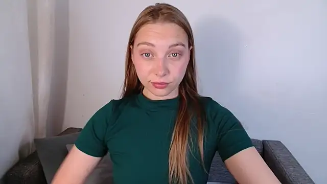 Snapshot of bellaa_love_ chatting on 06/17/26, 12:46 bellaa love online show from 06/17/26, 12:46