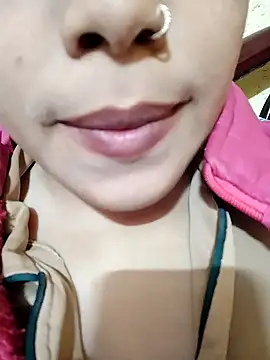 Snapshot of Anki-doll chatting on 01/23/25, 12:41 Anki-doll online show from 01/23/25, 12:41