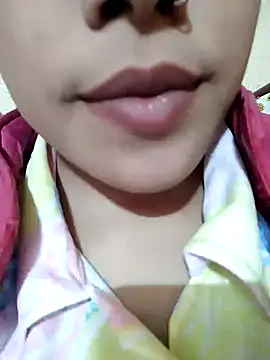Snapshot of Anki-doll chatting on 01/28/25, 12:43 Anki-doll online show from 01/28/25, 12:43