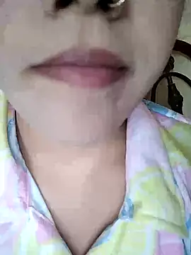 Snapshot of Anki-doll chatting on 02/10/25, 06:09 Anki-doll online show from 02/10/25, 06:09