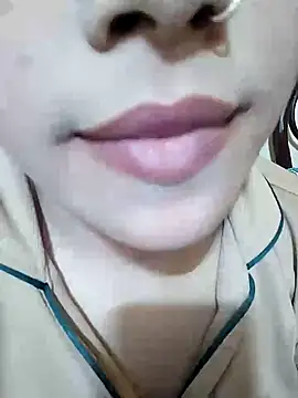 Snapshot of Anki-doll chatting on 02/19/25, 12:44 Anki-doll online show from 02/19/25, 12:44