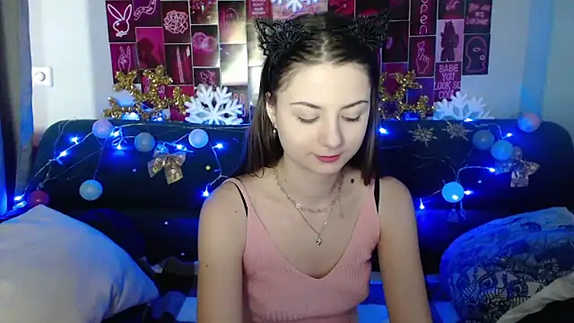 Snapshot of MilanaRoza chatting on 12/31/24, 05:55 MilanaRoza online show from 12/31/24, 05:55