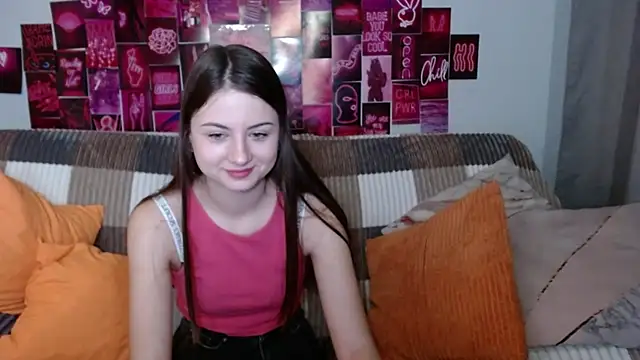 Snapshot of MilanaRoza chatting on 01/31/25, 05:51 MilanaRoza online show from 01/31/25, 05:51