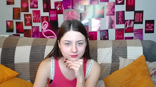 Snapshot of MilanaRoza chatting on 02/09/25, 09:16 MilanaRoza online show from 02/09/25, 09:16