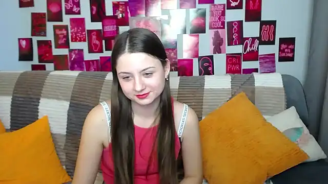 Snapshot of MilanaRoza chatting on 02/21/25, 01:55 MilanaRoza online show from 02/21/25, 01:55