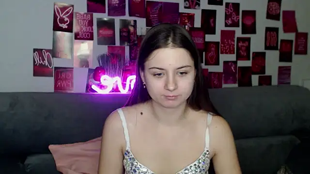 MilanaRoza online show from 11/17/25, 02:12