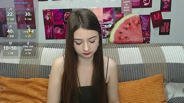 Snapshot of MilanaRoza chatting on 07/16/26, 04:40 MilanaRoza online show from 07/16/26, 04:40