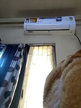 yoursweety09 online show from 01/15/25, 08:41