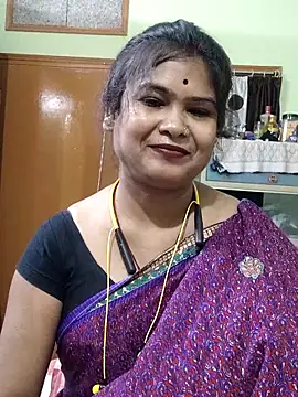 Snapshot of yoursweety09 chatting on 05/16/26, 01:43 yoursweety09 online show from 05/16/26, 01:43