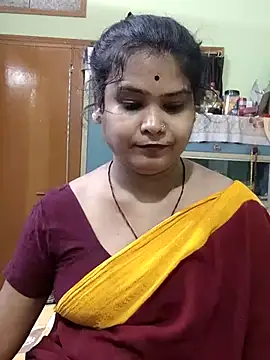 Snapshot of yoursweety09 chatting on 05/17/26, 05:49 yoursweety09 online show from 05/17/26, 05:49