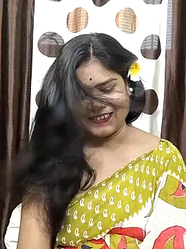 Snapshot of yoursweety09 chatting on 07/15/26, 07:24 yoursweety09 online show from 07/15/26, 07:24