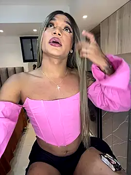 Snapshot of selfsuck_trans chatting on 12/03/24, 09:00 selfsuck trans online show from 12/03/24, 09:00