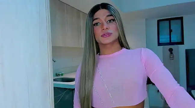 Snapshot of selfsuck_trans chatting on 12/07/24, 08:49 selfsuck trans online show from 12/07/24, 08:49