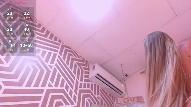 SashaDurante online show from 04/15/26, 12:34